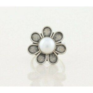 Sterling Silver Pearl Flower Ring size 6 3/4